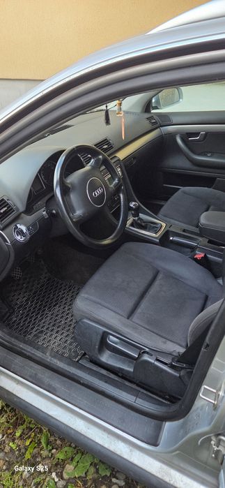 AUDI A4 Avant 2004 — imagine 4