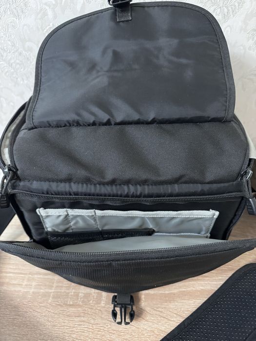 Продам сумку-чехол для фотоаппарата