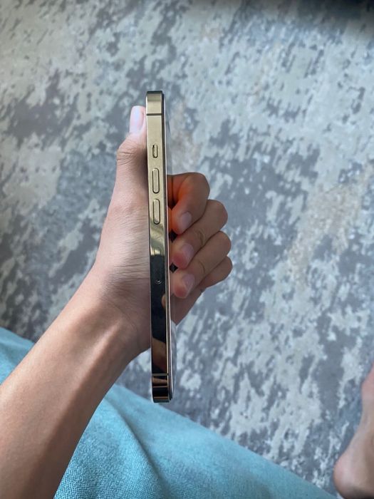 IPHONE 13 PRO golden