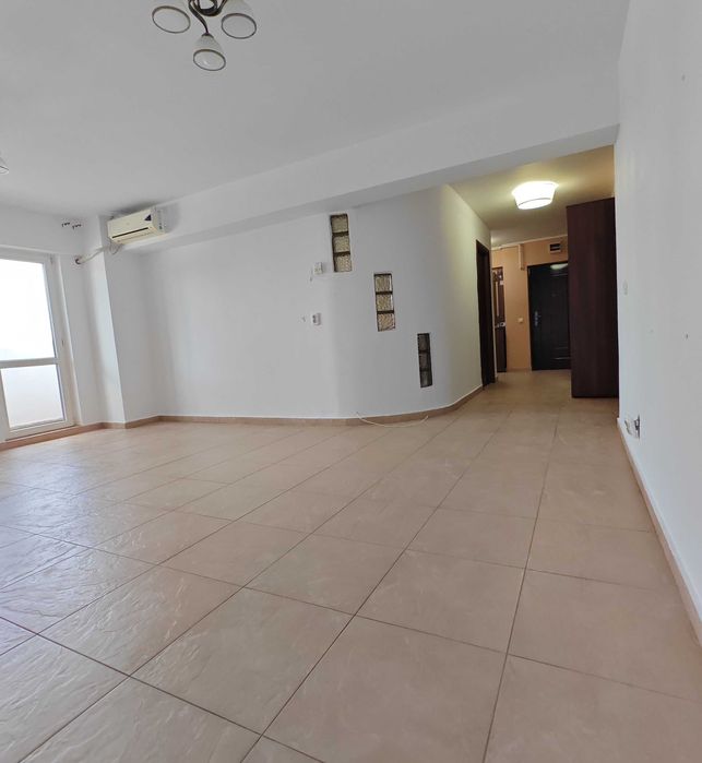 Proprietar vând apartament decomandat 91mp–Str Polonă,Otopeni(Central)