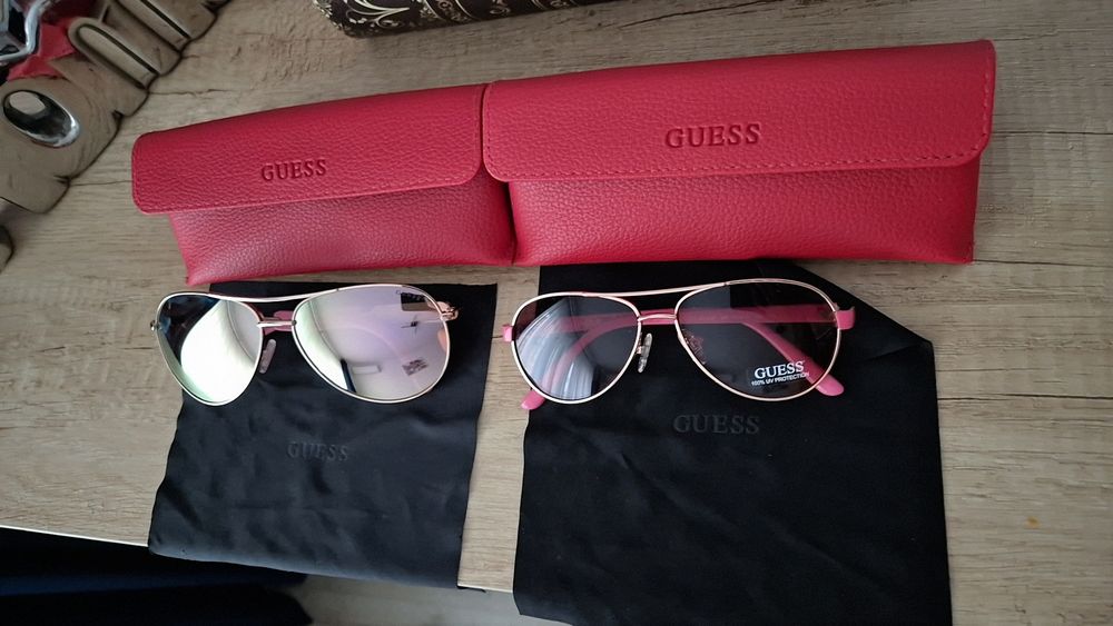 Ochelari de soare Guess
