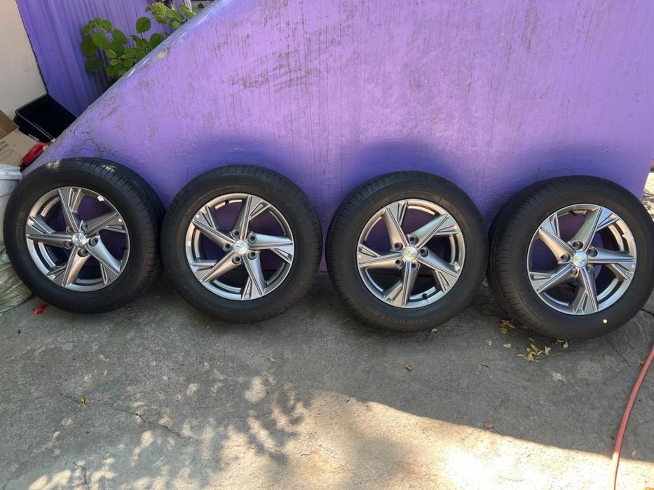 Летняя резина с дисками от Сонаты 2025 R16/215/60