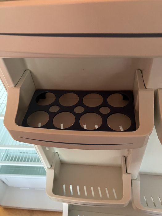 Продавам хладилник