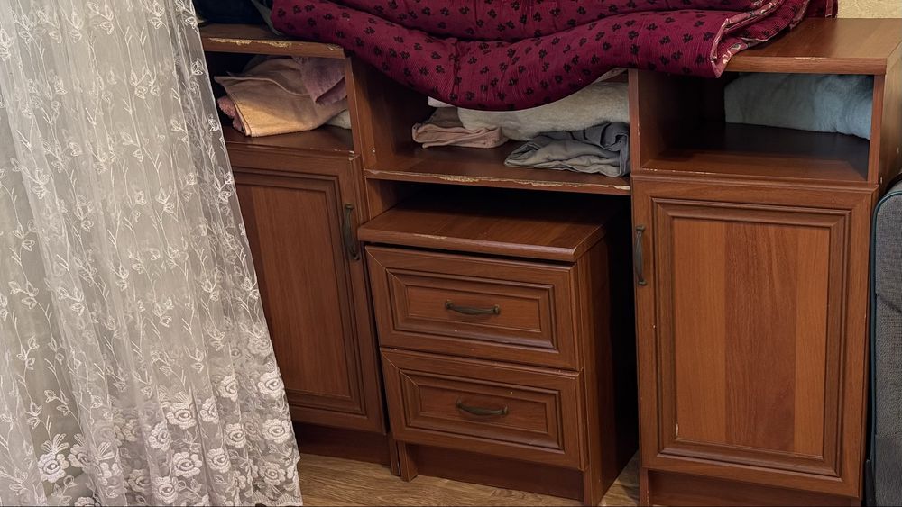 Спальный гарнитур