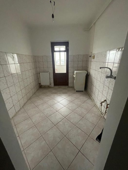 Vând apartament 3 camere-Arieșului
