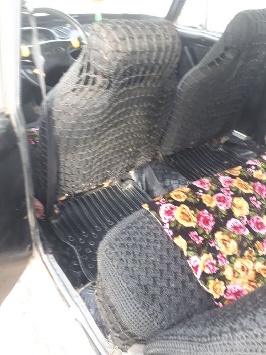 Vaz 2106  yili 1989 07 barter xam bor yaxshi bulsa