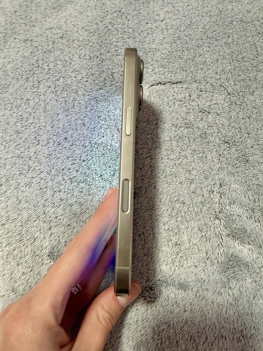 iPhone 16pro 128gb Natural Titanium