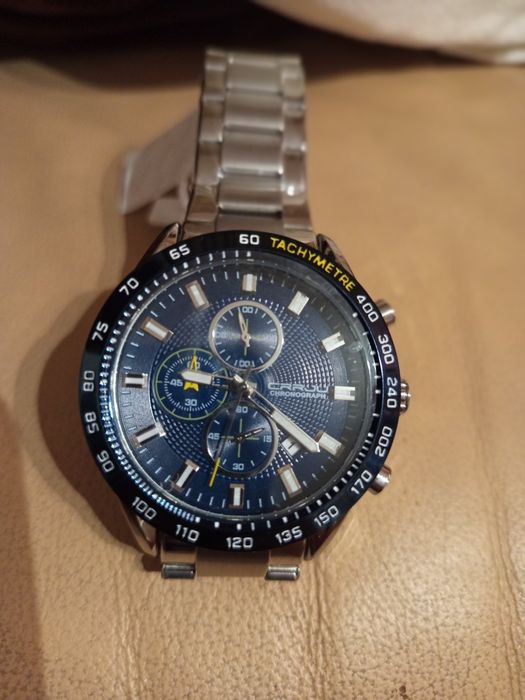 Чисто нов кварцов хронограф