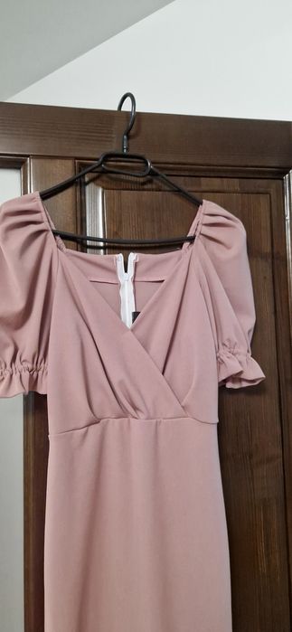 Rochie roz pudră