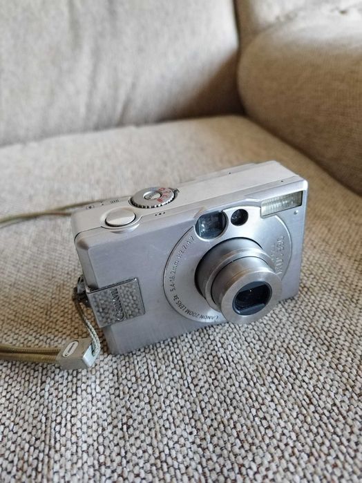 Canon Ixus 330 camera foto digitala , Functionala