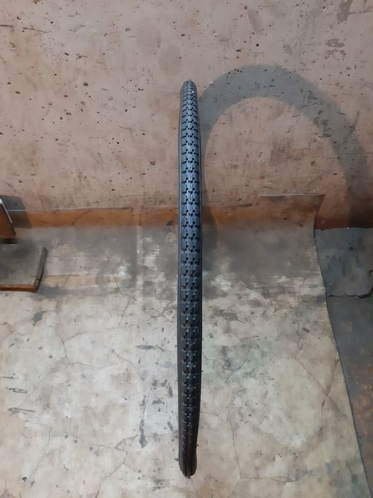 Обод велосипедный с покрышкой