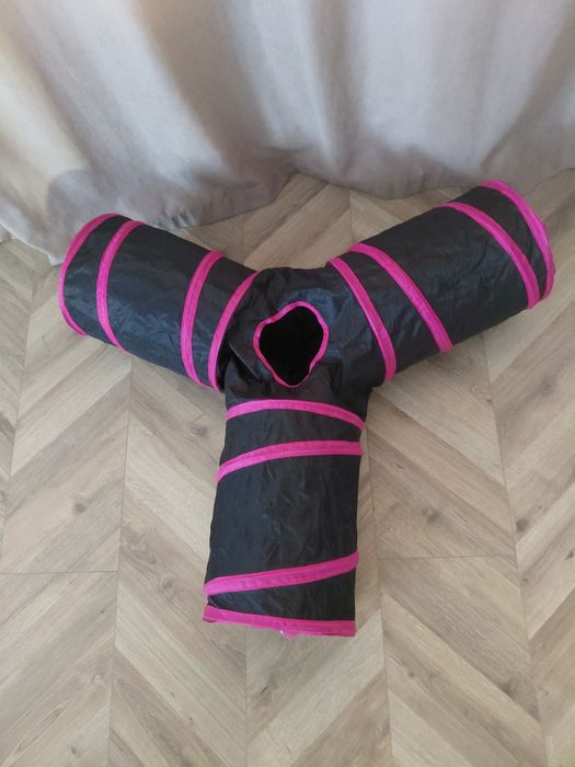 Тунель и игрушки для кошек