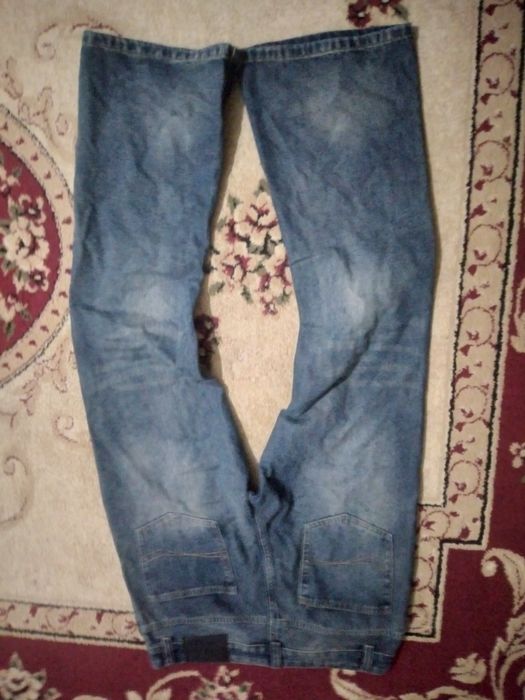 Будкат джинсы  (bootcut jeans)