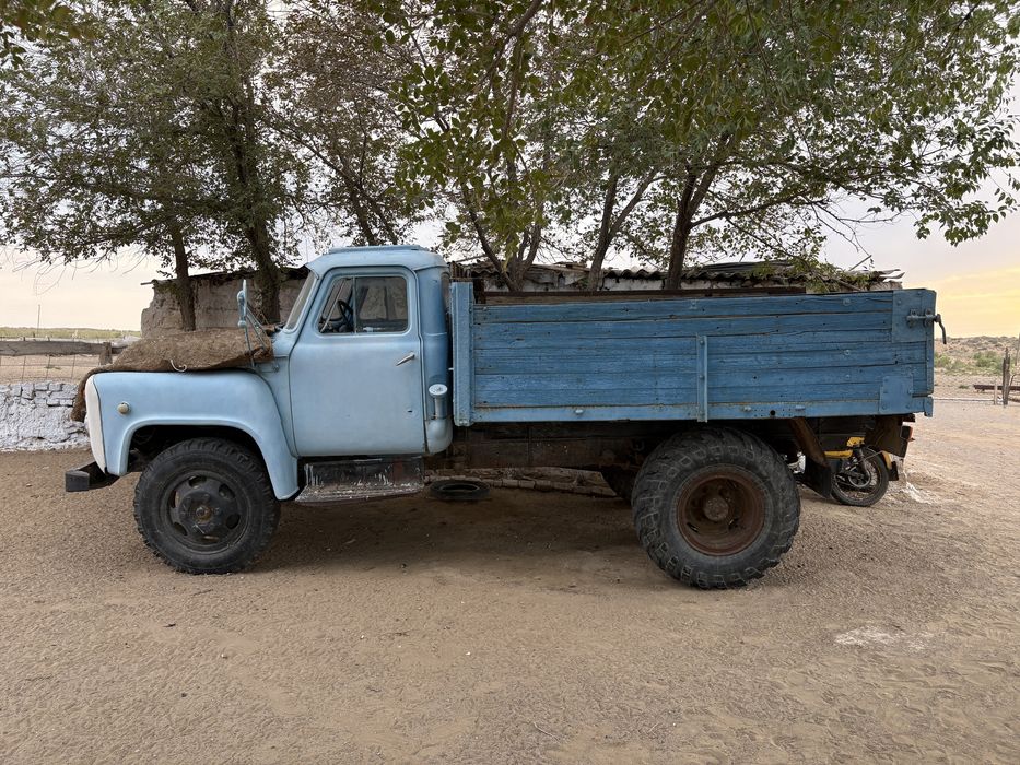 Gaz 52 sotiladi arzon