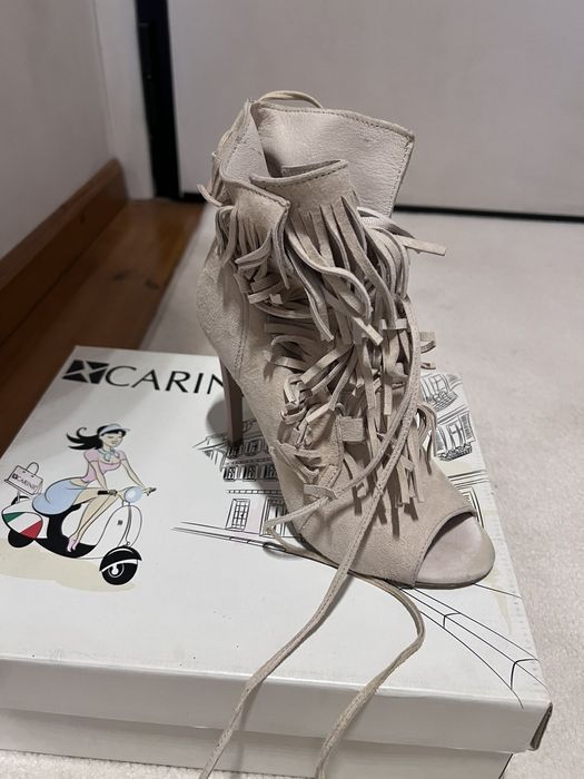 Дамски велурени боти