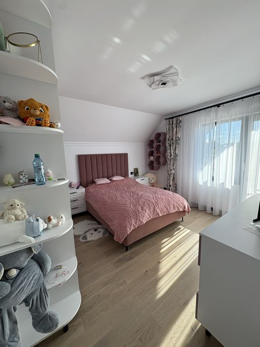 Proprietar, vand casa de 300 mp, teren 1300 mp