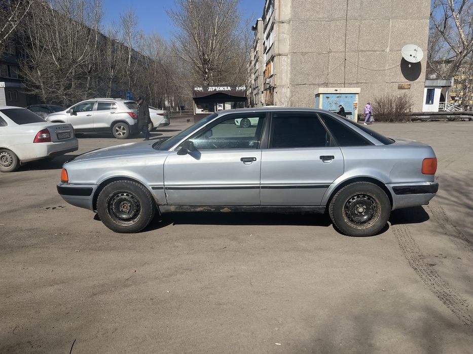 Продам Audi 80 B4 1992 года