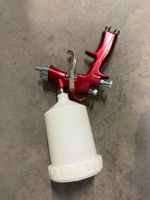 089933	Пистолет за боя горно ø1.5mm 600ml 1/4" RD-SG04