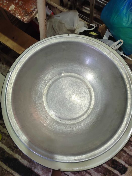 Советские алюминиевые и эмалированные тазы
