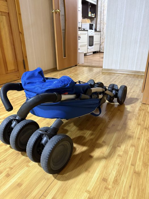 Продам Коляску Chicco