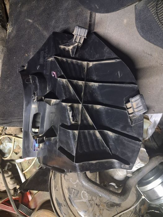 Бмв е39 пластик салона