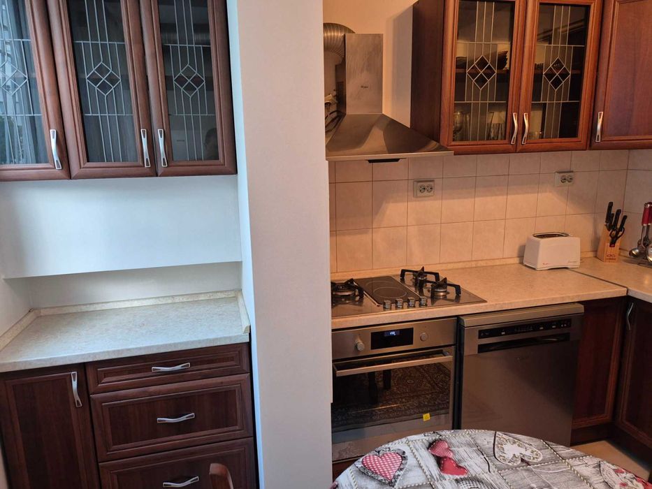 Четиристаен апартамент ж.к. Свобода