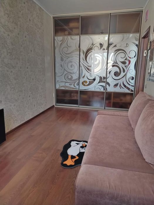 Продам 2к в центре 3/4