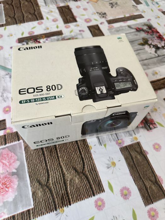Фотоапарат Canon eos 80d