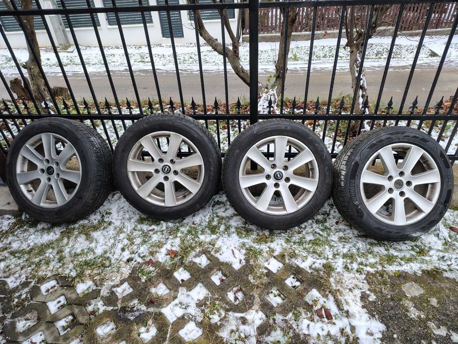 Jante aliaj+ cauciuc 225.55.17 de iarnă,stare foarte buna..