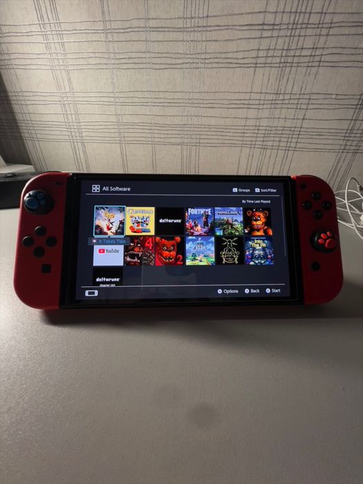Nintendo Switch OLED с пленками и коробкой