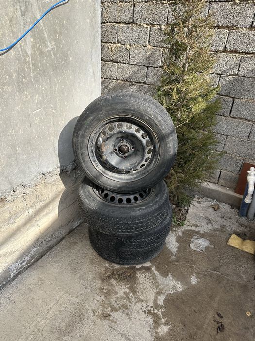 Balon 14 sparkdan yechilgan