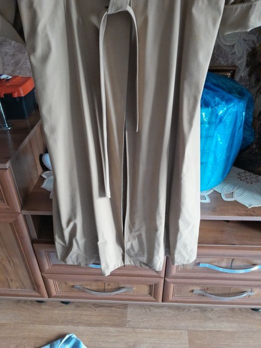 Продам женский плащ б/у.