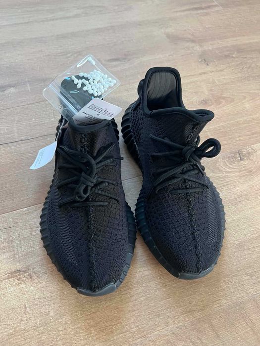 Yeezy 350 - marimea 38 (23,5 cm)