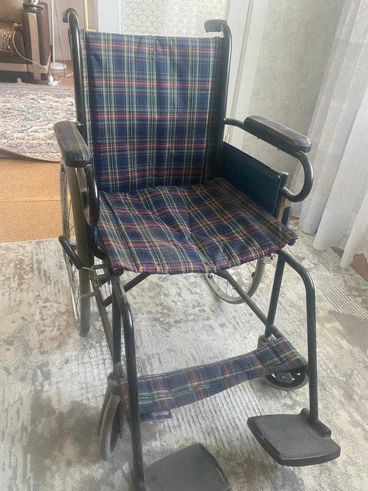 Инвалидная коляска складная