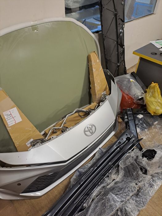 Морда на Camry 80