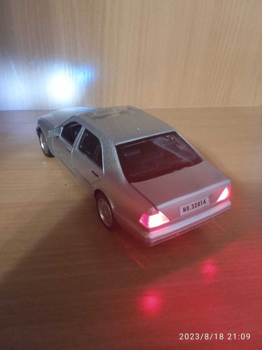 Модель машины Мерседес