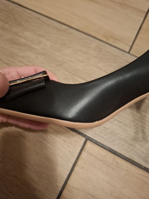 Pantofi C. Parvano din piele sintetica