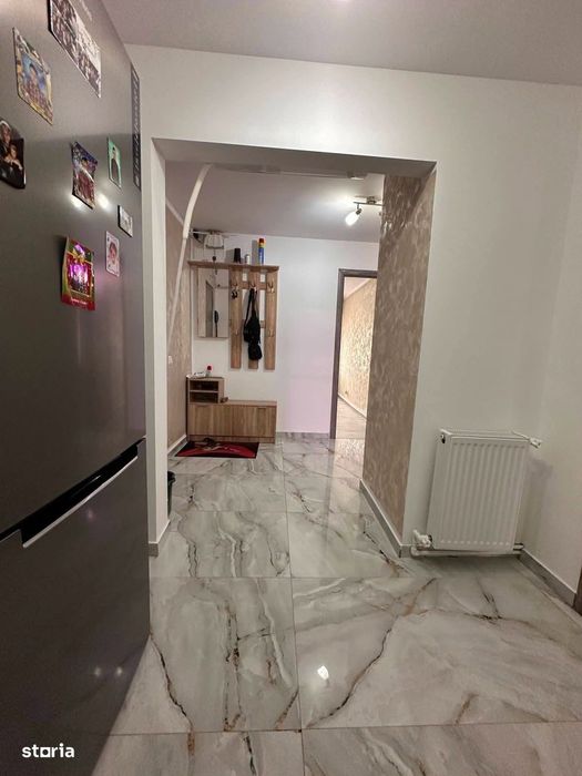 De vanzare apartament cu 3 camere si balcon, etajul 2, renovat, 70mp
