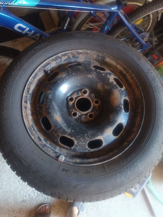 Roți masină stare bună