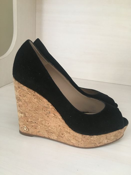 Продажа женских сапог