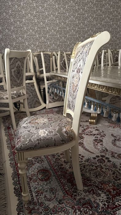 Стулья в гостинную 12шт
