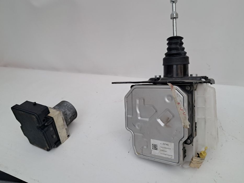 ABS  Модул контрол  Opel Astra K