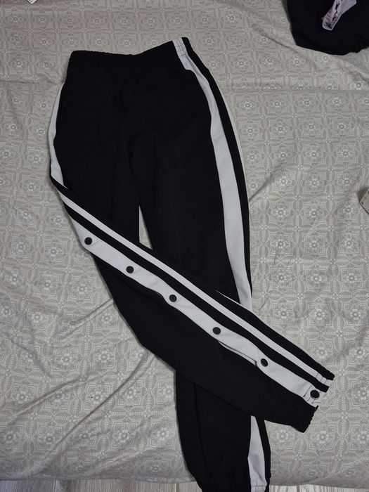 Pantaloni de diferite marci si marimi