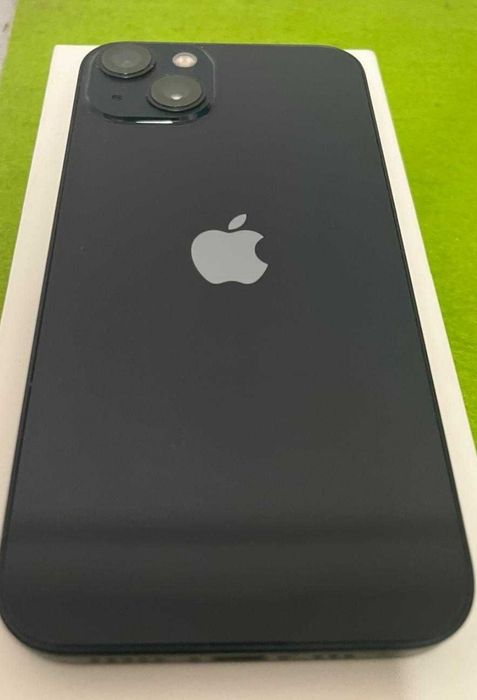 Iphon 13 arata bine baterie 85% nu a fost umblat in el