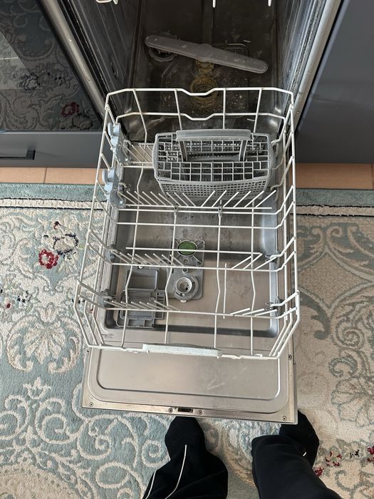 Продам посудомоющую машинку. Б.у