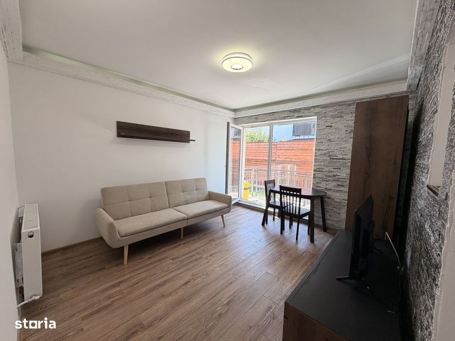 Apartament cu 2 camere! Grădină ! Parcare !