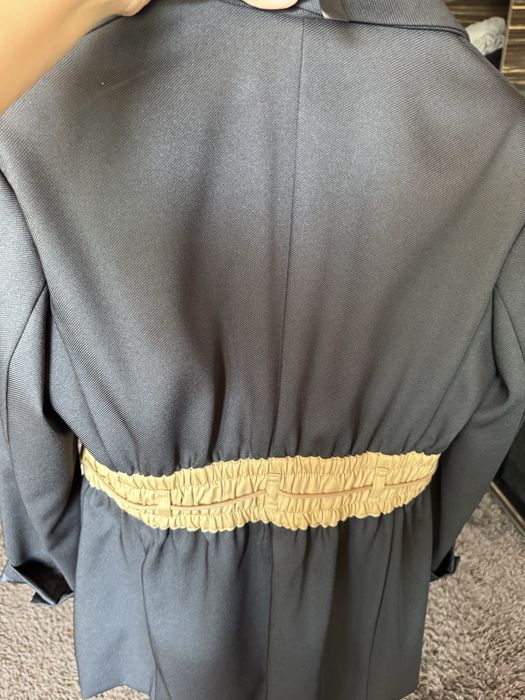 Дамски костюм на бранда Evis