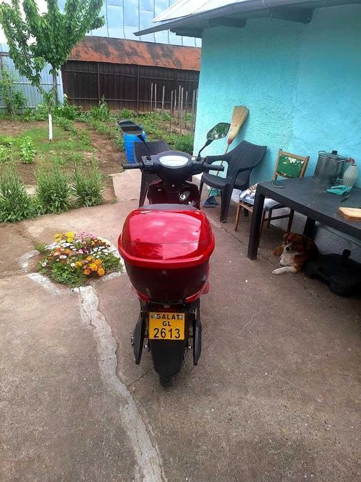 Vand Scuter  electric ZT-36 (25km/h) Stare impecabila,unic proprietar