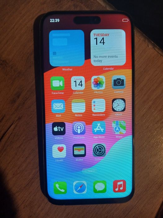 Vând 15 Pro Max display ul nu este original negociabil