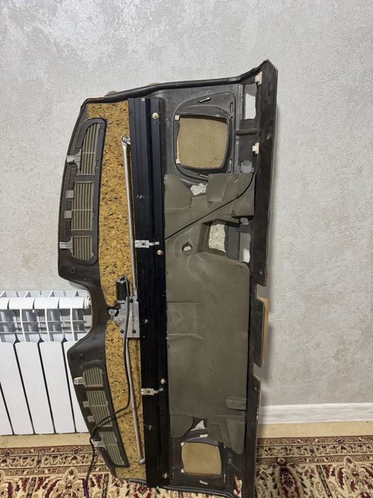 Бмв Е 38 задняя шторка